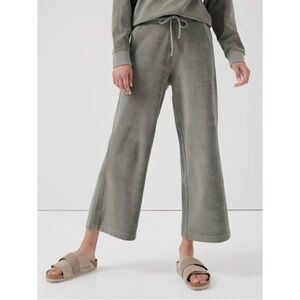 Pact “Velour Wide Leg Crop” muted olive velour finish casual pants (small)